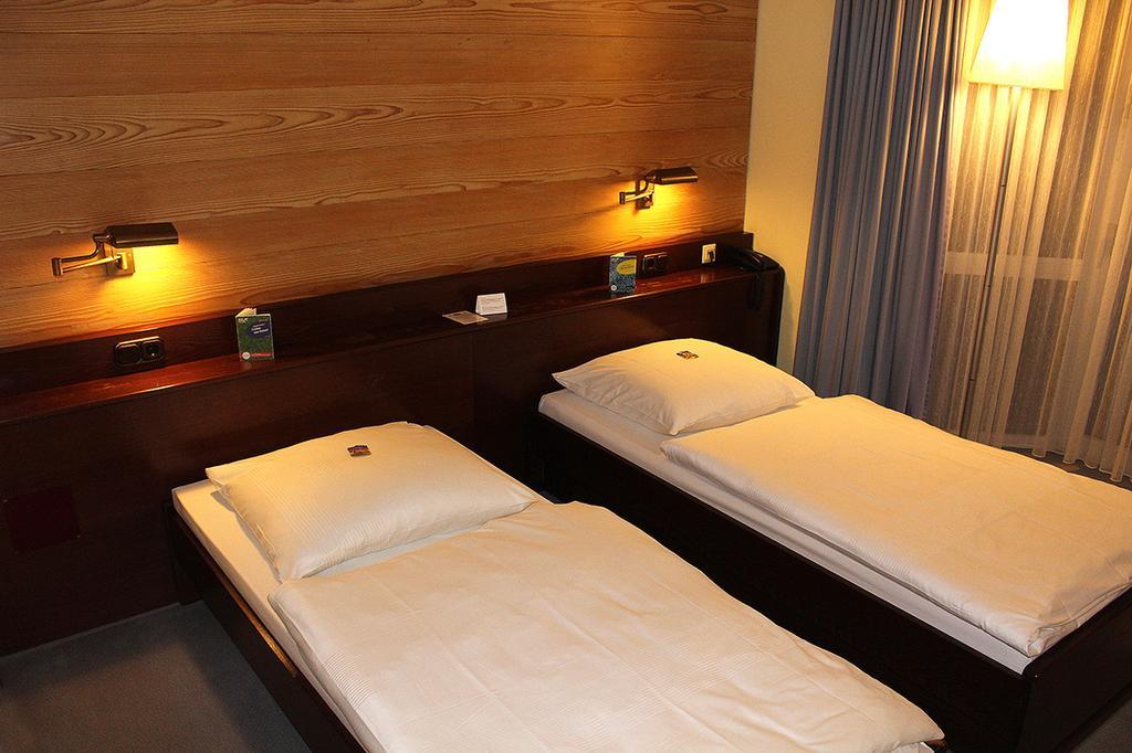 Hotel Alexander Koln Frechen Esterno foto