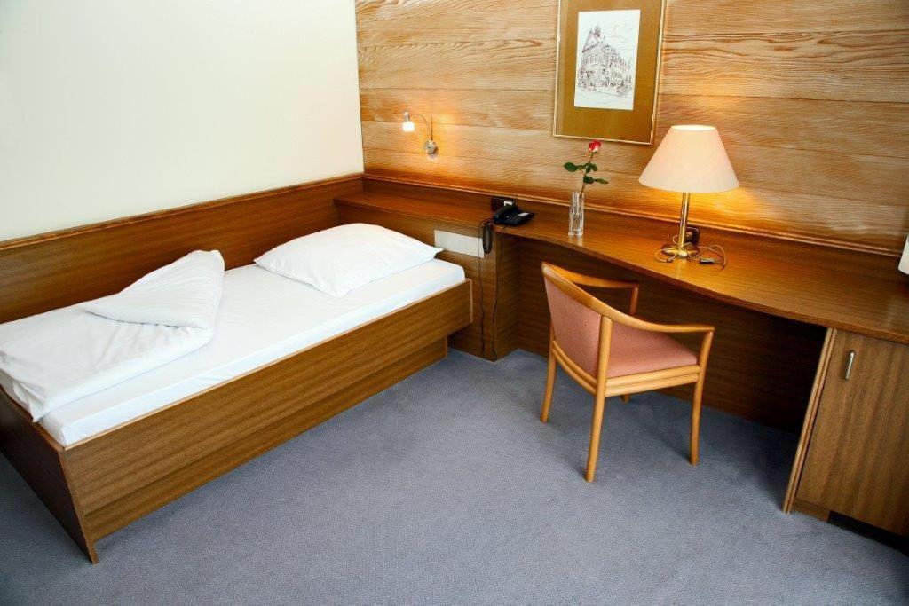 Hotel Alexander Koln Frechen Esterno foto