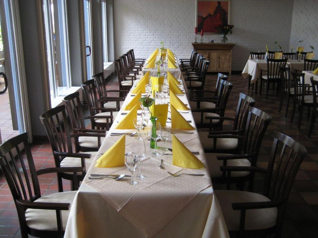 Hotel Alexander Koln Frechen Esterno foto